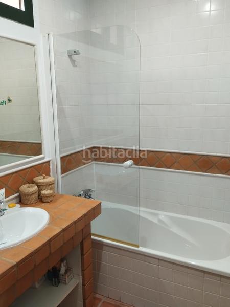 Foto b17e916e-e286-4568-aa7b-663705b32c34. Chalet con riscaldamento parcheggio piscina in Zafra