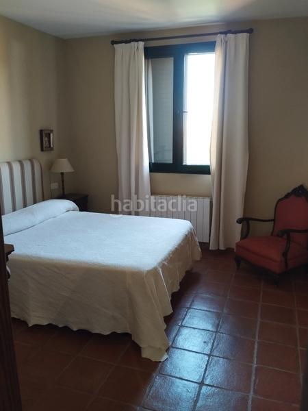 Foto d79d262e-8f8f-4eca-999d-080bc0b13435. Chalet con riscaldamento parcheggio piscina in Zafra