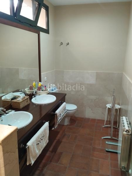 Foto e7d59d08-6c41-4240-9a78-856f4cc1a156. Chalet con riscaldamento parcheggio piscina in Zafra