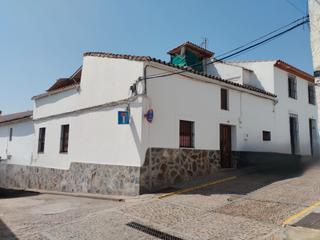 Casa a Jerez de los Caballeros. Vasco de jerez. 3 dorm, doblados. amueblada
