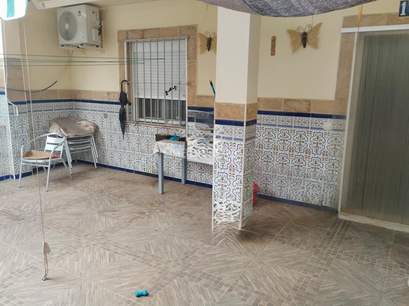 Foto eacb7302-499b-45d3-baa1-a38d38383f9e. Casa a schiera con parcheggio in Santos de Maimona (Los)