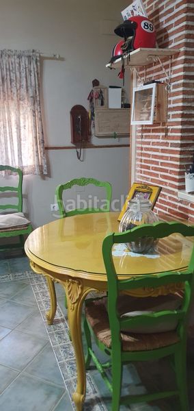 Foto bd4321bb-44a3-42b6-bd2d-d1e312ffc151. Casa amb xemeneia a Almendralejo