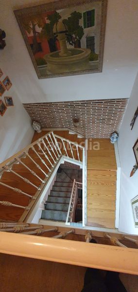 Foto c496ded0-642f-49a1-9155-6bbaf37e696a. Casa amb xemeneia a Almendralejo