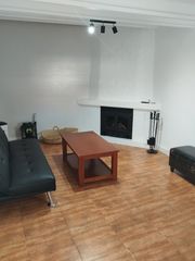 Casa a Jerez de los Caballeros. Céntrico. 2 dorm, terraza. ideal como inversión