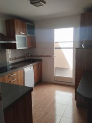 Semi detached house in Albuera (La). Adosado en la albuera. 4 dorm, patio, garaje