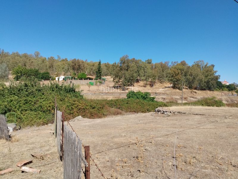 Foto 32023604-44ed-4648-8a4d-9fc75704b87d. Masia amb xemeneia aparcament piscina a Zafra