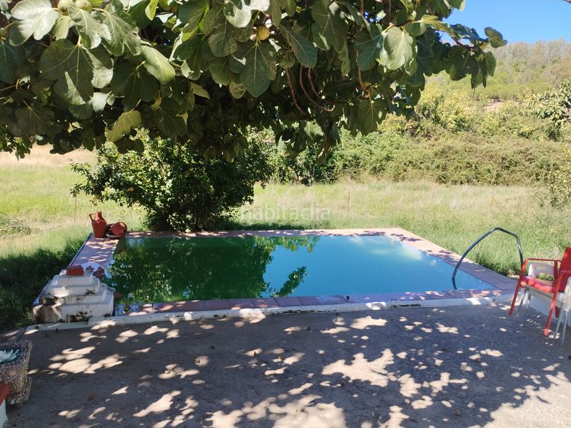 Foto cc71bbb9-cf6b-4243-8aef-32d6a47a1e16. Masia amb xemeneia aparcament piscina a Zafra