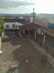 Pis a Jerez de los Caballeros. Piso 3 dorm, patio, zona de corral, garaje amplio...
