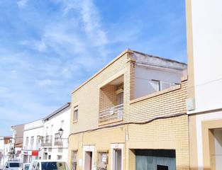 Casa a Albuera (La). Dos viviendas muy cerca del centro. muy buena inversión