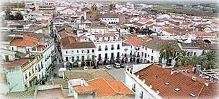Edificio en Zafra. Hotel en venta en zafra. 25 habitaciones, cafetería, discoteca,