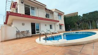 Chalet en Bolnuevo. Exclusividad, vistas infinitas y dos hogares en uno.