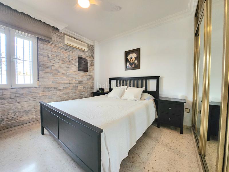 Foto 8b92d50c-5bcc-43eb-90fe-81a2e4211560. Casa adossada a carretera alcalá-dos hermanas 1 a Alcalá de Guadaira