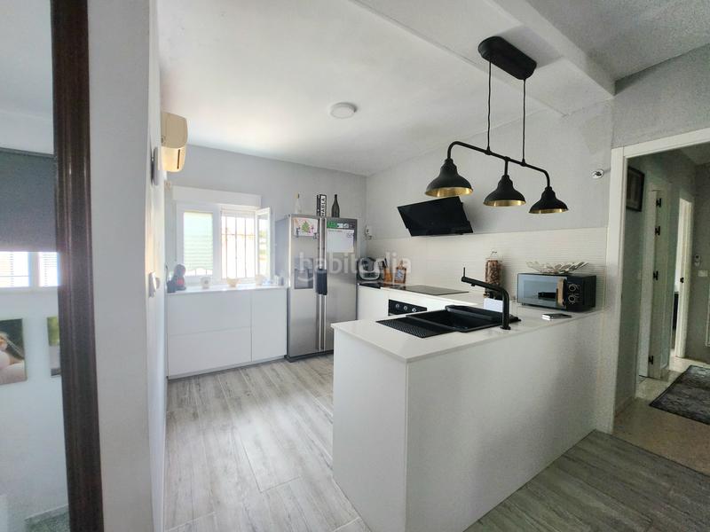 Foto c33c45f7-347a-436a-8e94-1ba8e8d15acd. Casa adossada a carretera alcalá-dos hermanas 1 a Alcalá de Guadaira