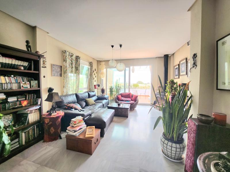 Foto 3286c725-3ad4-4551-9c0b-819f6e598b2a. Xalet a calle colina 195 a Torrequinto Alcalá de Guadaira