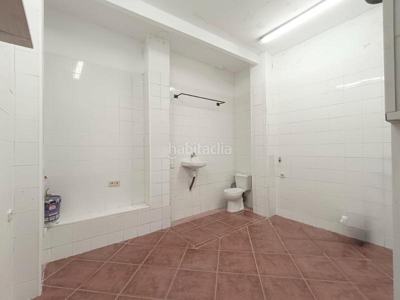 Foto 45c45248-a55f-4d5c-83e5-0c3d06320a17. Local comercial en bailén 29 local cercano al Centro en Alcalá de Guadaira