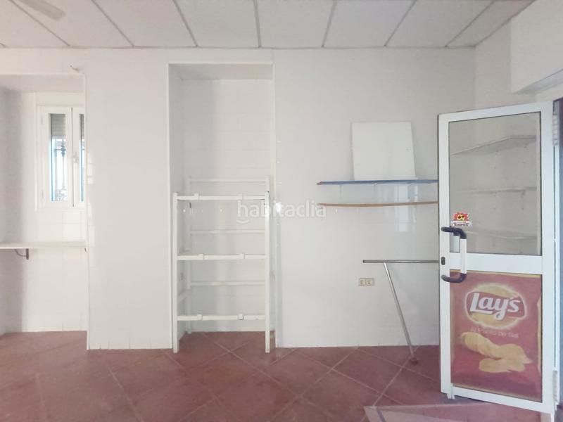 Foto 76d46f99-e24a-4de3-905b-4b2f034b596d. Local comercial en bailén 29 local cercano al Centro en Alcalá de Guadaira