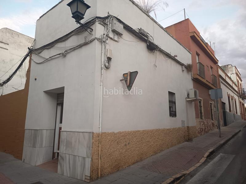 Foto 9becc88d-2698-4b9f-ae66-8bc040e42eb4. Local comercial en bailén 29 local cercano al Centro en Alcalá de Guadaira