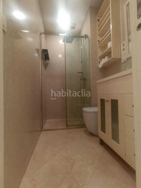 Foto 4fbea7ae-e76b-40ab-af28-2a9993aae6b0. Pis amb xemeneia aparcament a La Buhaira Sevilla