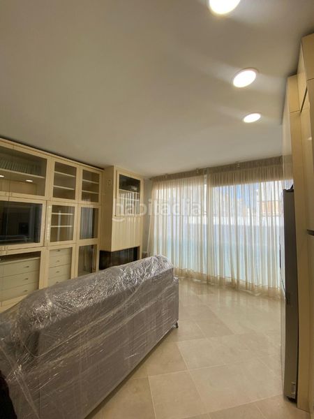 Foto 86ab26f2-ea8b-4980-be6b-8f41271e6c4b. Pis amb xemeneia aparcament a La Buhaira Sevilla