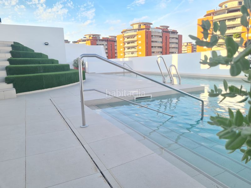 Foto 3c1e142e-56e0-41d8-b828-144bbfe577a9. Àtic amb calefacció aparcament piscina a Bellavista Sevilla