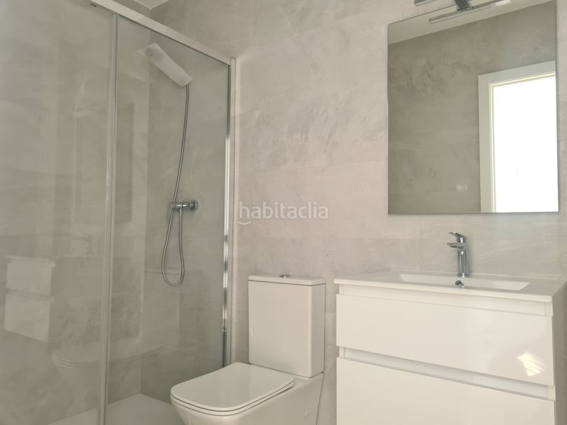 Foto 5e53f3df-d69d-4d47-8f3b-ae4355a3f486. Àtic amb calefacció aparcament piscina a Bellavista Sevilla