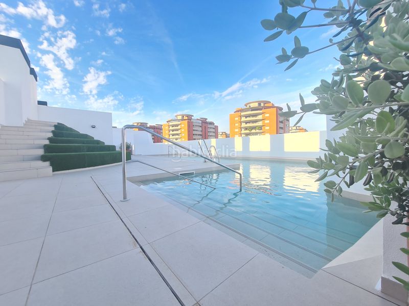 Foto 6f550e53-228a-45ec-a91d-f8b224ed6f0b. Àtic amb calefacció aparcament piscina a Bellavista Sevilla