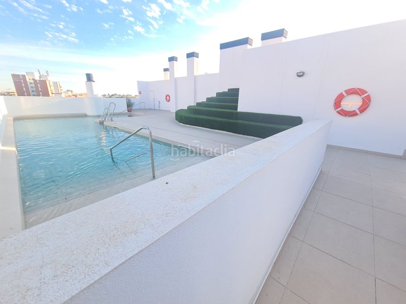 Foto c03fda15-c75b-4eb9-9826-782196e8aff6. Àtic amb calefacció aparcament piscina a Bellavista Sevilla