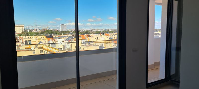 Foto cff7ce17-eda7-430d-b827-4aff4da5ac85. Àtic amb calefacció aparcament piscina a Bellavista Sevilla