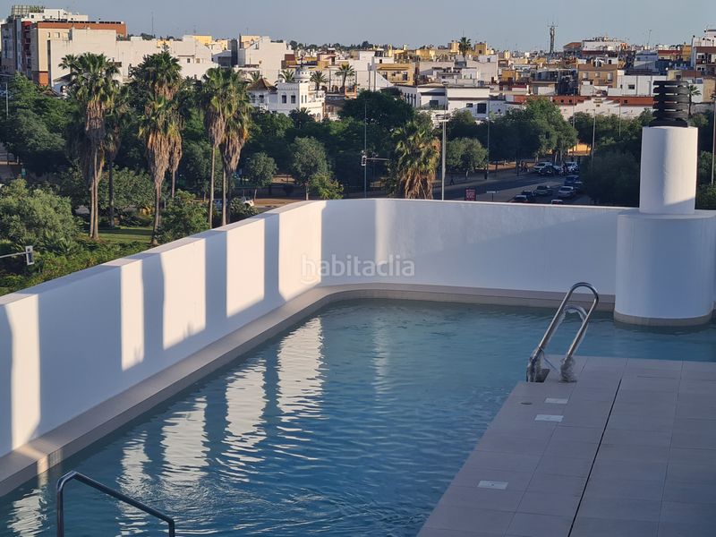 Foto d5a61875-3e23-420d-9cbb-4b98ba5ec112. Àtic amb calefacció aparcament piscina a Bellavista Sevilla