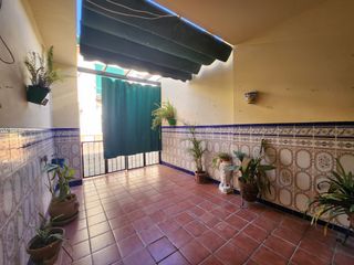 Casa adossada a Calle santa lucía 1 14. Casa en residencial privado en santa lucia
