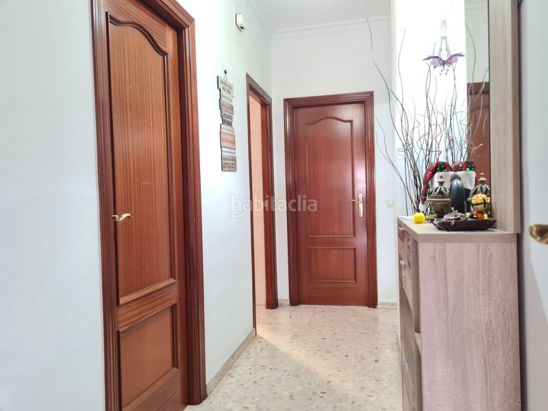 Foto 1d7bd0ea-7ee7-4ca4-9dc0-985da4f3f0f6. Casa adossada a Bellavista Sevilla