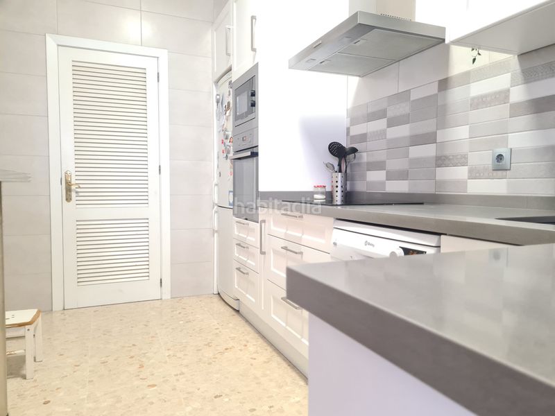 Foto ad25a1e3-d92d-42d9-a0b3-9db1205c9e3f. Casa adossada a Bellavista Sevilla
