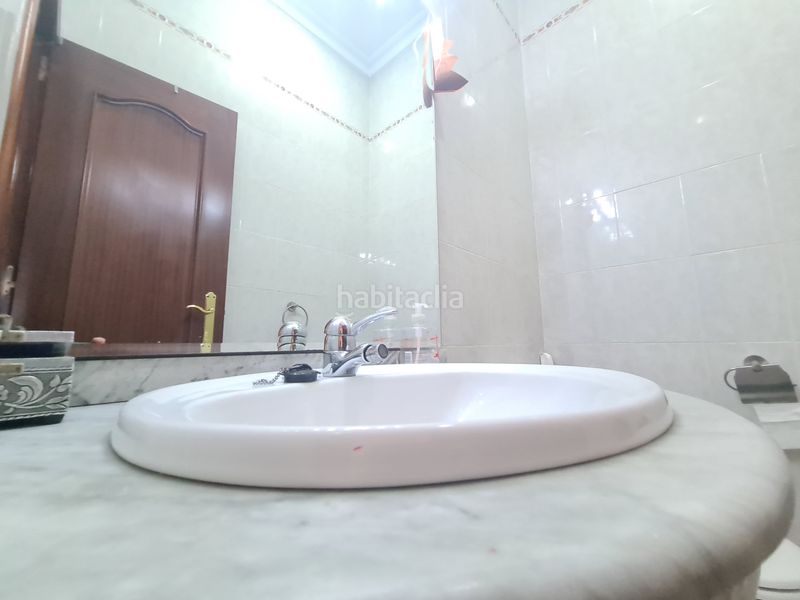 Foto b2c0c411-e41c-4b47-a162-b49d0a380388. Casa adossada a Bellavista Sevilla