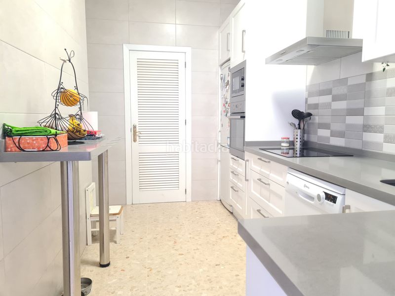 Foto d3850e13-43ce-414f-b55b-09349bd63a7b. Casa adossada a Bellavista Sevilla