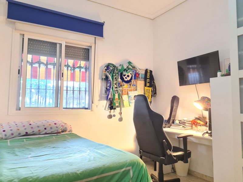 Foto e7e4ce99-3684-4495-917b-20ba9b4bbab8. Casa adossada a Bellavista Sevilla