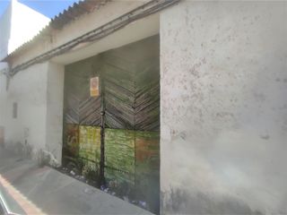 Local Comercial a Calle alcalá de los gazules 29. Nave/ local en avenida santa lucia alcalá de guadaíra