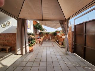 Casa adossada a Oromana