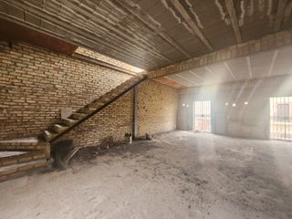 Casa adosada en La Paz. Vivienda en construccion junto a la parada del metro