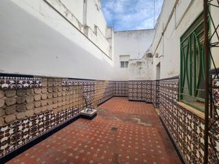 Casa en Centro. Casa en plena calle san sebastian en alcala de guadaira- ref. gg