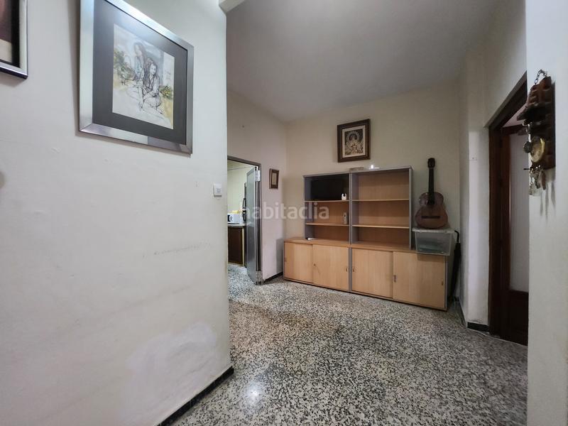 Foto 3598a637-e147-47d2-96d8-a339e959cd68. Casa amb xemeneia a Centro Alcalá de Guadaira