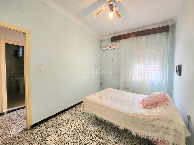 Foto 61dd2ede-ff5f-4906-b8f5-58f1cd809178. Casa amb xemeneia a Centro Alcalá de Guadaira