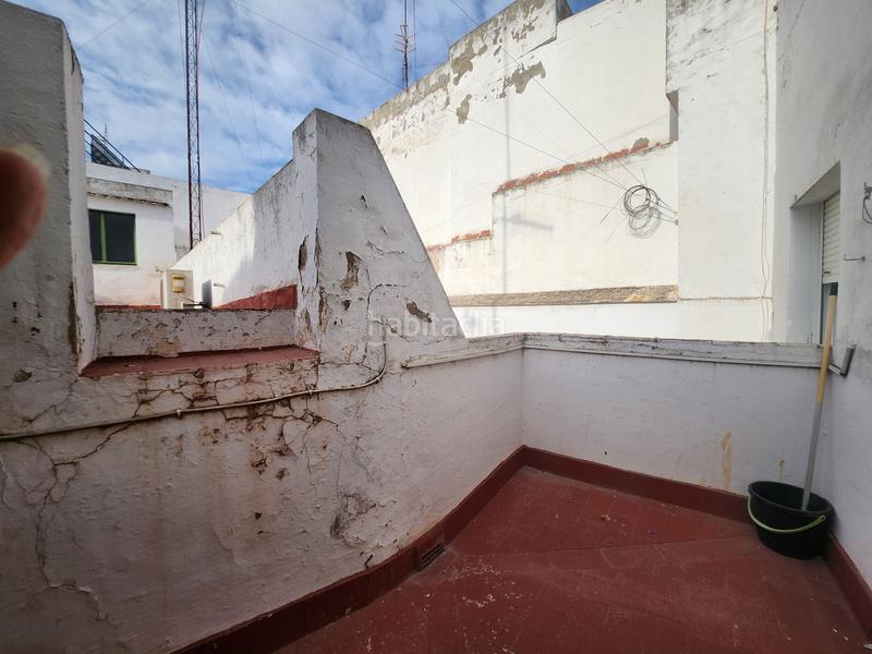 Foto bfcbab9e-56d4-4933-ab88-4a71212ba58d. Casa amb xemeneia a Centro Alcalá de Guadaira