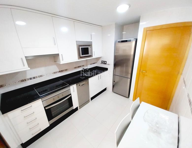 Foto 8be14453-8d3e-4d91-93d2-de2e0b80345d. Appartement dans calle de la rioja 3 dans Centro Urbano Benidorm