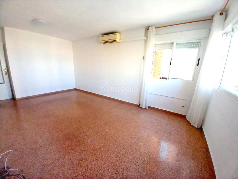 Foto 2a470042-f341-4ad9-bd10-530351b41a9c. Appartement avec piscine dans Playa Poniente Benidorm