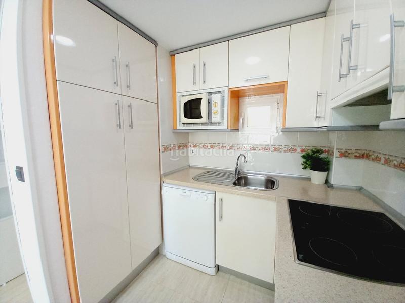 Foto 86dda4b0-e1c2-4268-bc8c-aa8ed69d2f75. Piso estupendo piso reformado en Levante Alto Benidorm