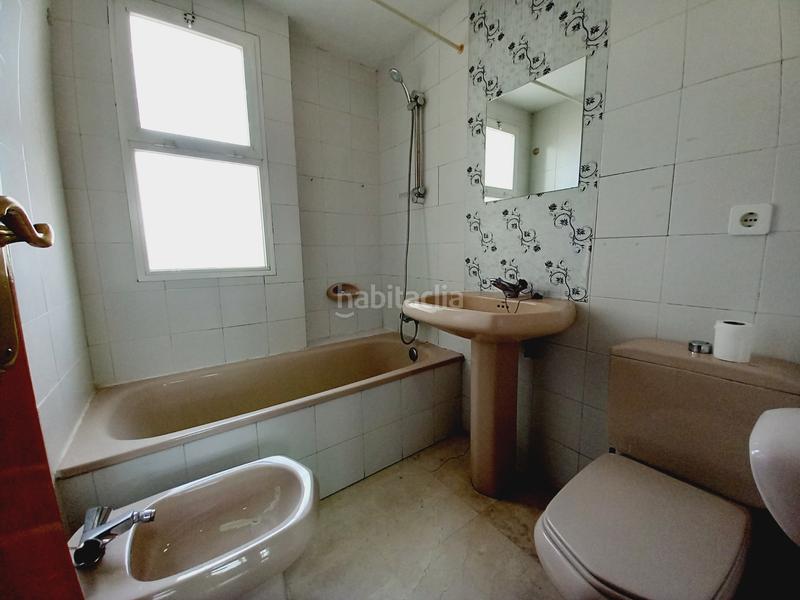 Foto 61e16a86-bdfe-471a-a444-6c6bb4a60f77. Pis a calle del esperanto 27 a Levante Alto Benidorm