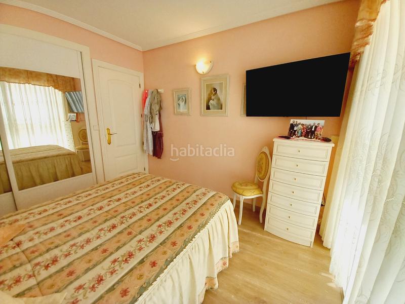 Foto 193d6f91-8c64-4aae-b05b-f417e6c7e358. Flat with heating parking pool in Levante Alto Benidorm