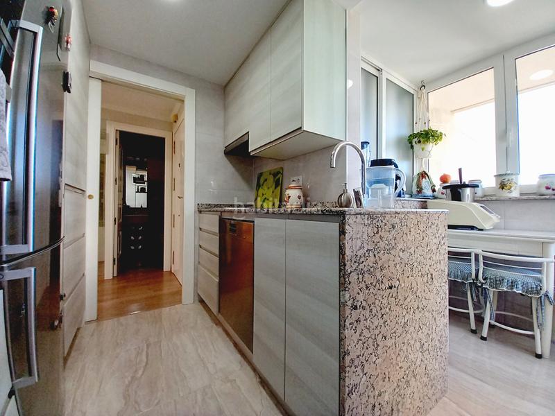 Foto 2310d5ed-0ada-4aed-b1cd-2bacbed49465. Flat with heating parking pool in Levante Alto Benidorm