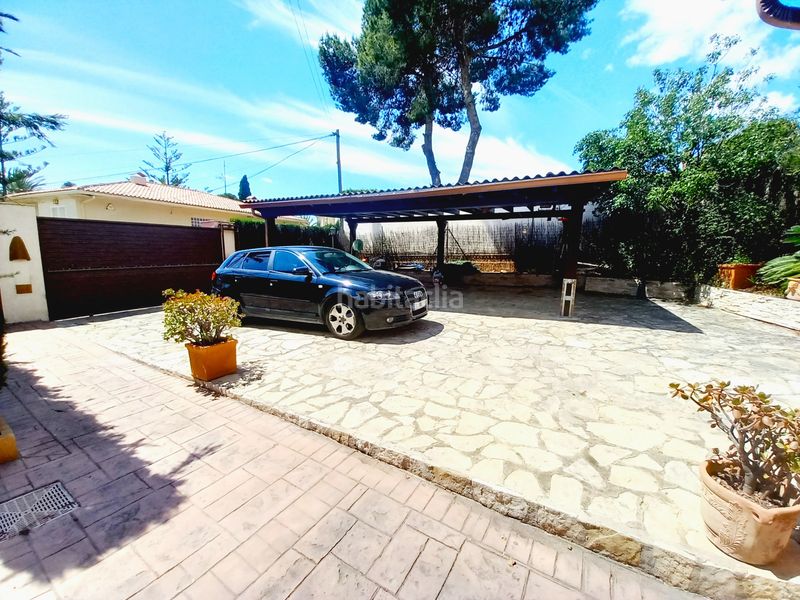 Foto ab182e15-c9bb-4c3f-beaa-54db37a7d761. Xalet amb aparcament piscina a Urbanizaciones Benidorm