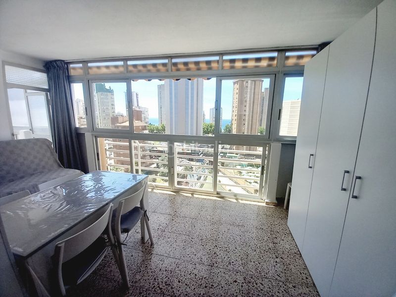 Foto b7e5cc67-ebd9-477e-88b0-b2b729183490. Pis a Levante Alto Benidorm